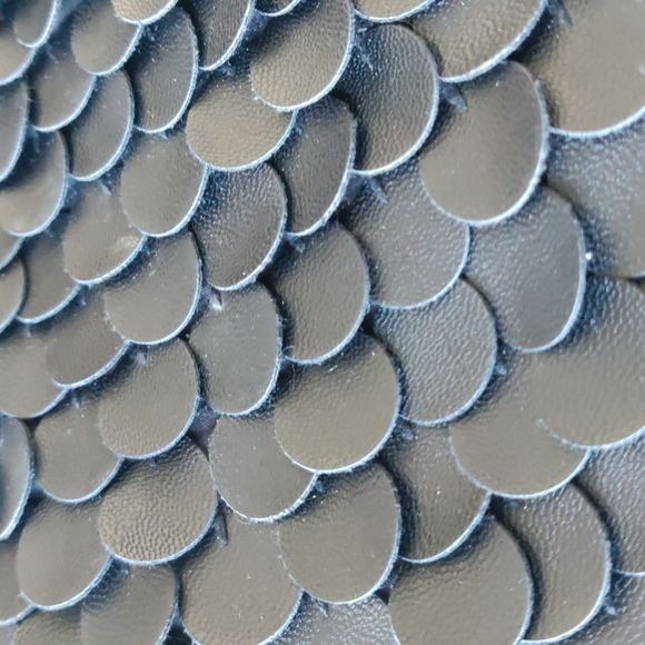 Black Mini skirt - Picture 2 of 4